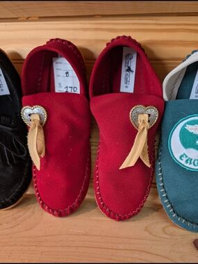 Broncy Donkey Shoes (Fits Size 9)